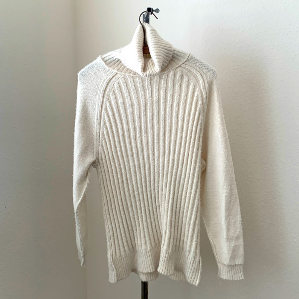Alter'd State sz S cream turtleneck EUC cabincore scandigirl softgirl